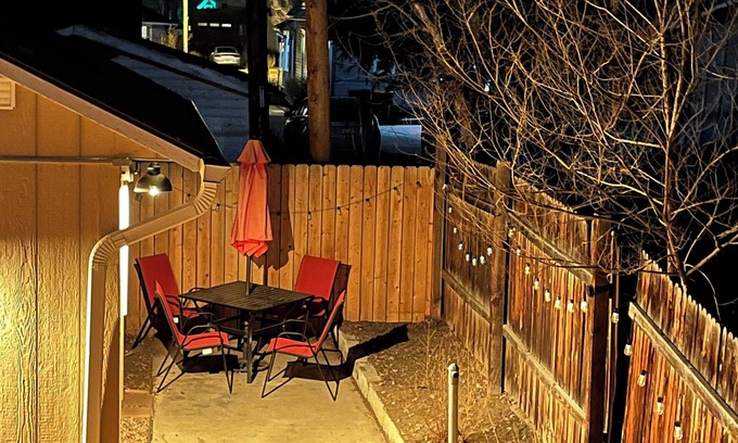Colorado Springs Cottage | Charming cottage with loft and fenced area in wonderful Old Colorado City