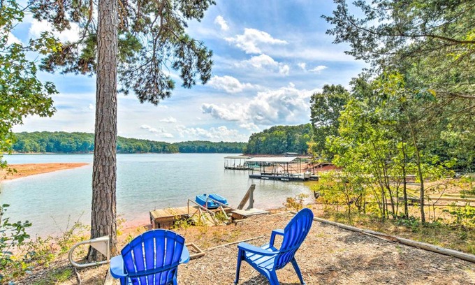 Fair Play House | Charming Fair Play Cabin with Screened Porch!