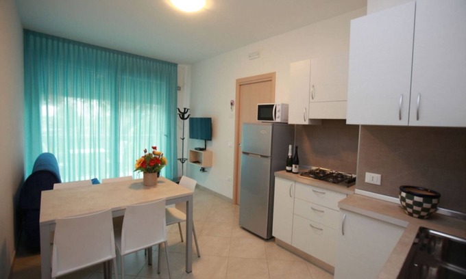 Rosolina Mare Apartment | Charming flat for up to 6 guests near the beach