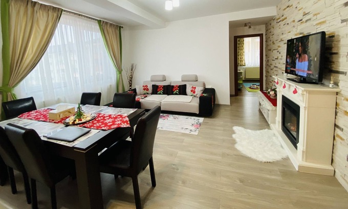 Bistrita Apartment | Charming Flat in Bistrita close to the center