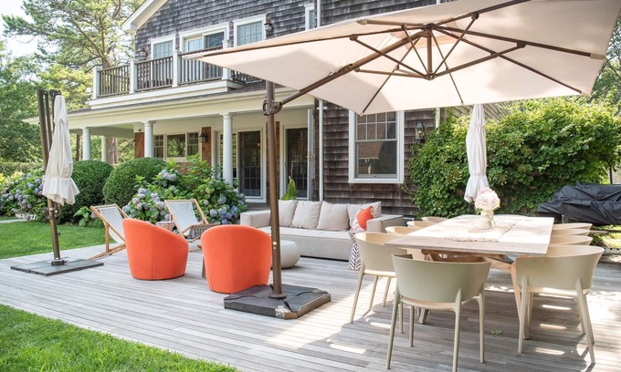 Wainscott Woods House | Charming House for rent in the Hamptons