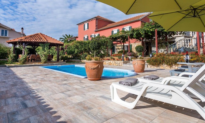 Ugljan House | Charming House in Ugljan with Private Pool