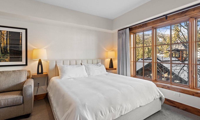 Tamarack Apartment | Charming King Studio