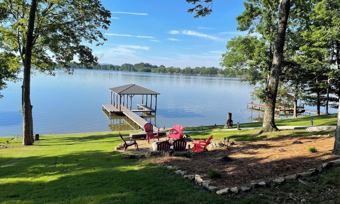 Cedar Bluff House | Charming Retreat that offers a peaceful and relaxing setting