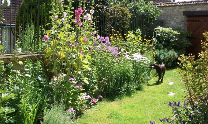 Trigny Cottage | Charming romantic house , in a Champagne winegrowers' village, close to Reims