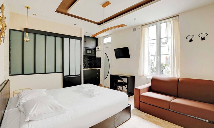 Quartier de la Porte-Saint-Denis Apartment | Charming Studio - 2P - Montorgueil