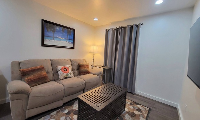 Kit Carson Apartment | Charming, tranquil guesthouse for a relaxing stay