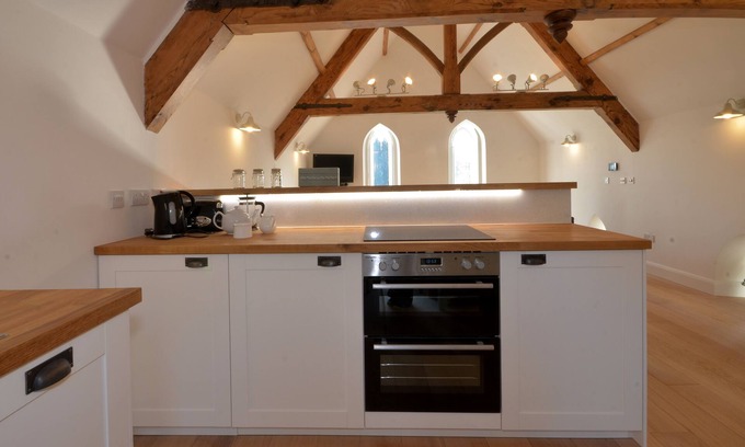 Pocklington House | CHARMING VICTORIAN CHAPEL IN POCKLINGTON. EAST YORKS QUIET LOCATION WiFi PARKING
