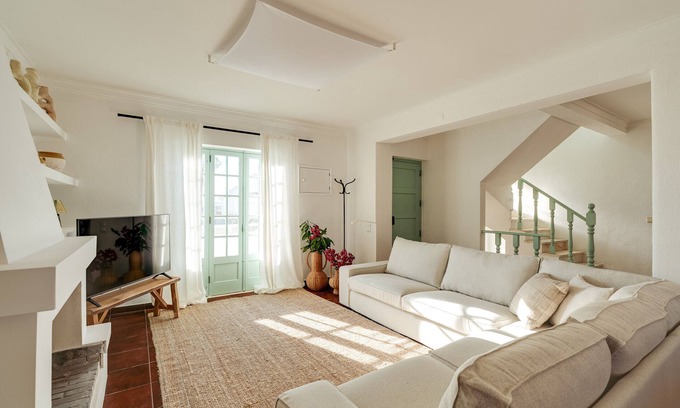 Charneca de Caparica e Sobreda Ski Chalet | Charneca Caparica I Casa Rei - Hopstays