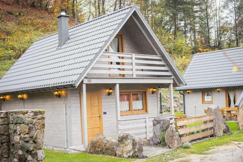 Uhrovske Podhradie Cabin | Chata pod hradom 1