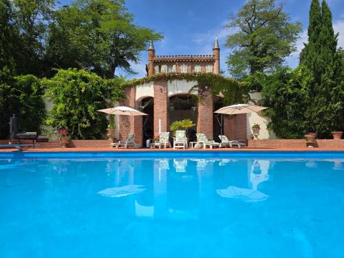 Latrape House | Chateau de Pys Guest House