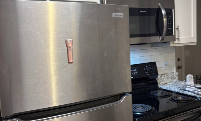 North Raleigh Apartment | Chic 1-bedroom with WiFi and AC in fantastic Raleigh