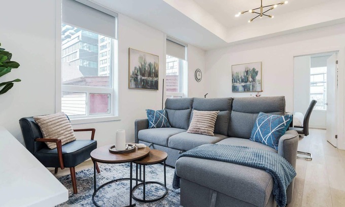 Grange Park Hotel | Chic 3BR Downtown Toronto Suite