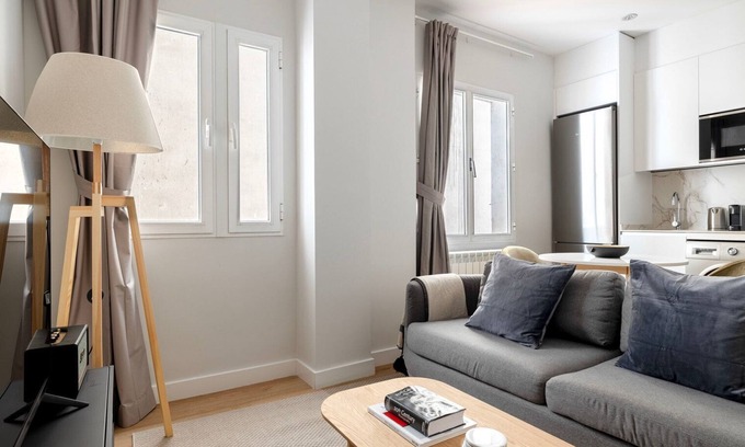 Castellana Apartment | Chic Castellana 2BR w/Doorman, nr Restaurants, by Blueground