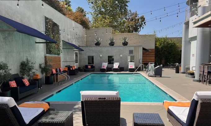 Los Angeles Hotel | Chic Room for a Relaxing Stay! Rooftop Dining, Outdoor Pool, LA Skyline Views!