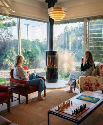 Hayborough House | Chiton Cottage by the Sea - Fire - Pets - Bikes