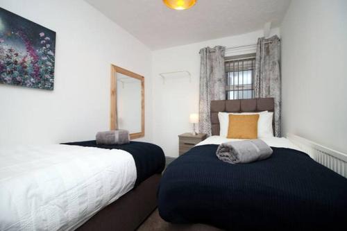 Castle Apartment | City Centre, Parking, Smart Tv's in all rooms