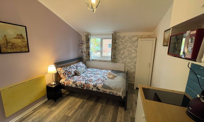 Finsbury Park Apartment | City Nest Studio #3