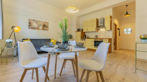 Cottbus Apartment | CityApartment - 53 m², 2 Zimmer, zentral, Netflix, Küche, Waschmaschine