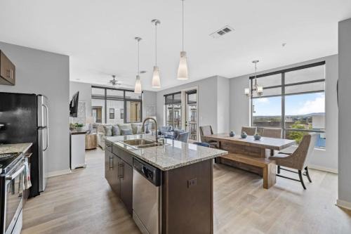 Rolling Mill Hill House | Cityview 504