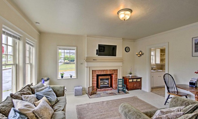 Aberdeen Apartment | Classic Aberdeen Apt 1 Mi to Riverfront Park!