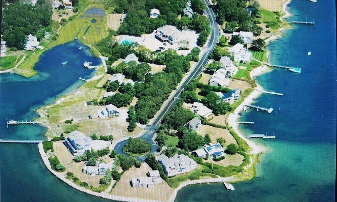 East Falmouth Cottage | Classic Cape Cod Seaside Cottage for Active Families at tip of Seacoast Shores