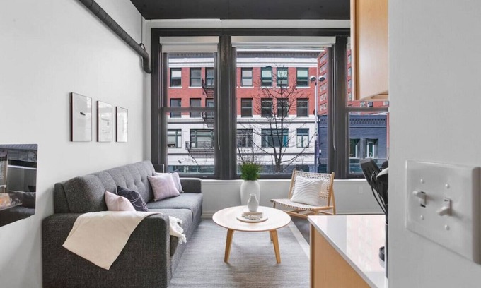 Downtown Spokane Apartment | Clean Upscale Hideout | Close to Everything + WiFi