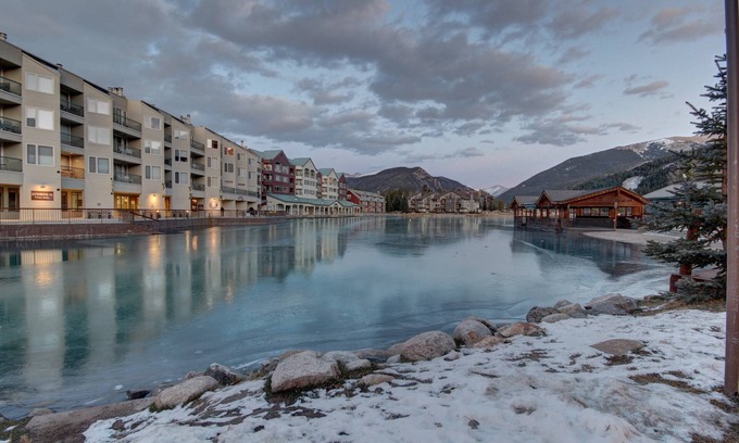 Lakeside Village Condo | Clearwater Lofts Bldg 2 306