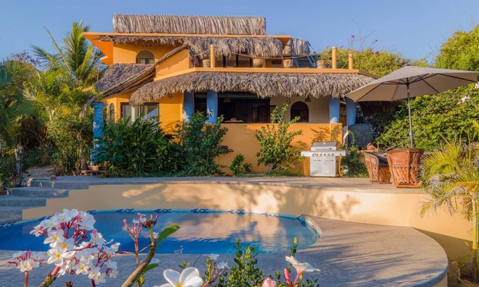 Santa Maria Tonameca House | Close To Puerto Escondido ~ Beachfront Casa Wahaka