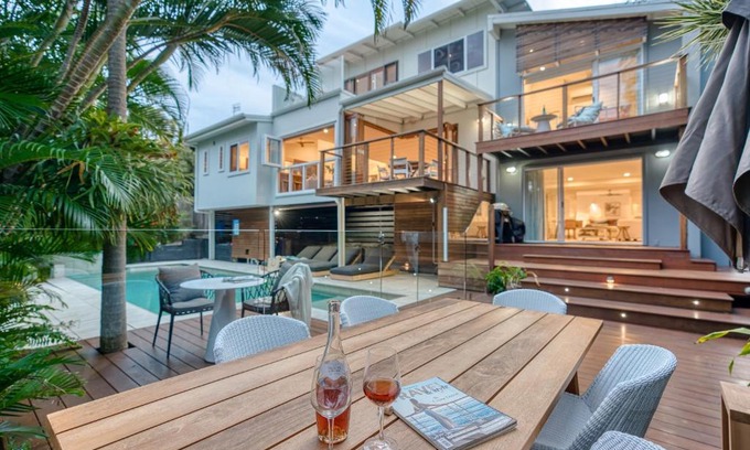 Sunrise Beach House | Coast Along