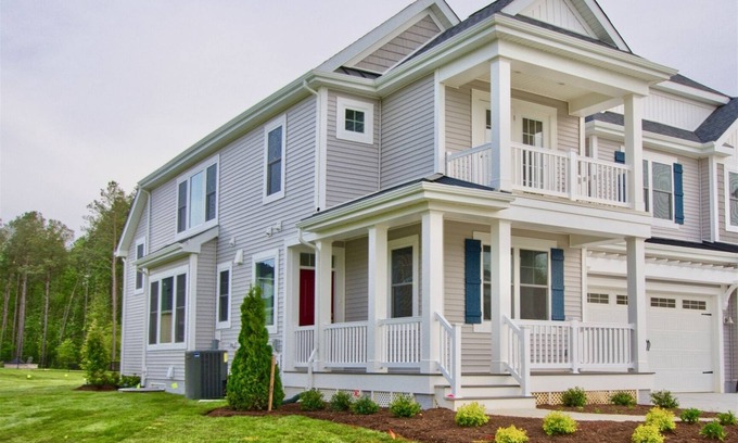 Lewes House | Coastal Club * 6 Bedroom Modern Beach House * Sleeps 14 * Incredible Furnishings