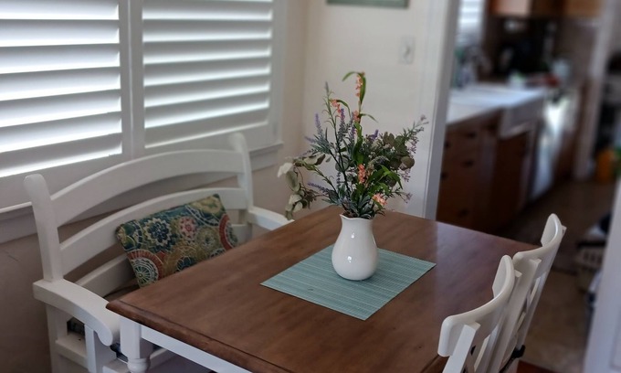 Northwest San Pedro House | Coastal Cottage Near All