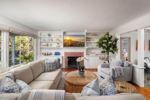 La Jolla Shores House | Coastal Elegance by the Shore