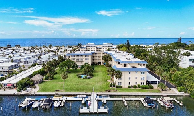 Longboat Key Condo | Coastal Living at Its Finest at Longboat Key