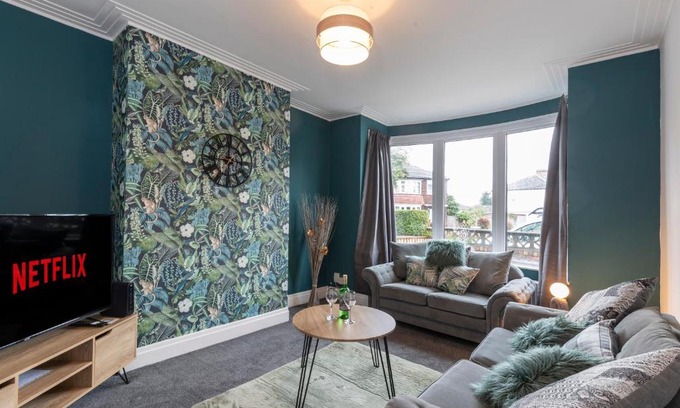 Redcar House | Coastal Retreat!