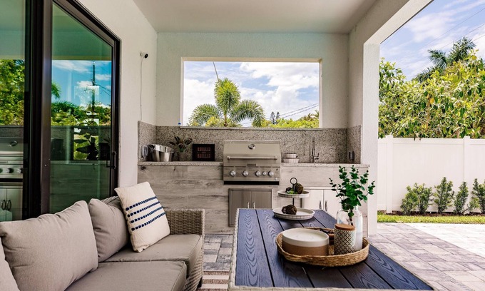 Naples Park House | Coastal Sol by Boutiq
