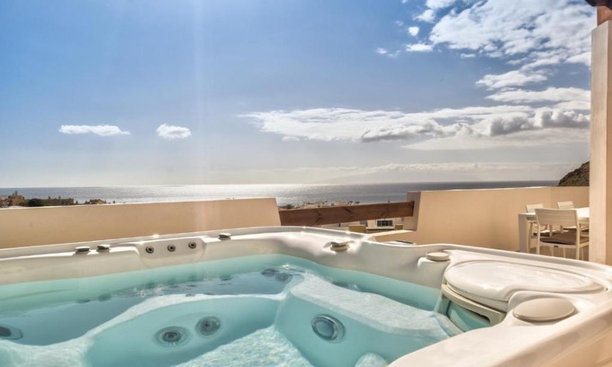 Palm-Mar House | Colinas - Tinerfe 3,4 NATURE RESERVE & SEA VIEW WITH JACUZZI