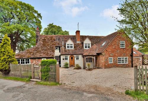 Medmenham Bed & Breakfast | Come and Stay in our Charming Cottage