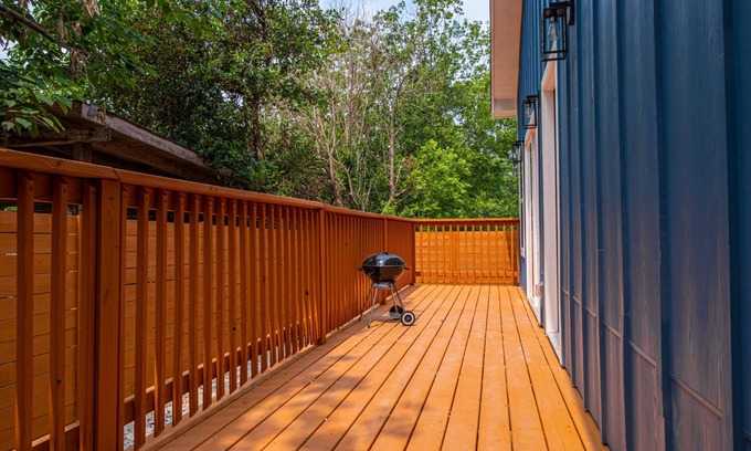 Historic Garderns House | Comfort and Style 4BR 3BA Near Riverwalk and Dtown