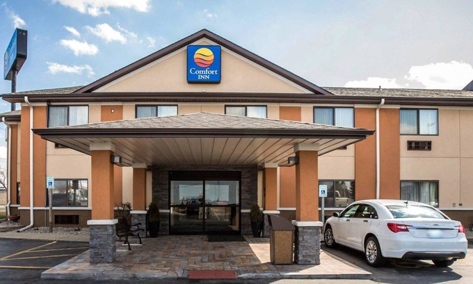 Morris Hotel | Comfort Inn Morris I-80