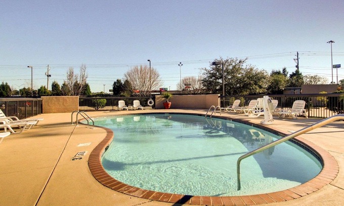 Kreole Hotel | Comfort Inn Moss Point - Pascagoula