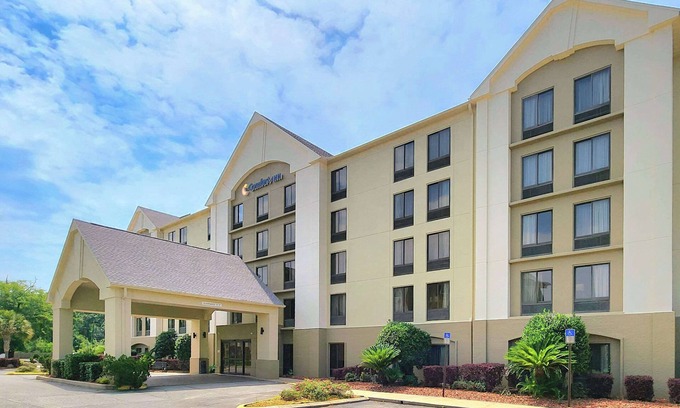 Northeast Pensacola Hotel | Comfort Inn Pensacola - University Area