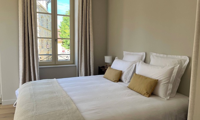 Savigny-les-Beaune Apartment | Comfortable apartment, wine-growing village, opposite the château, near Beaune