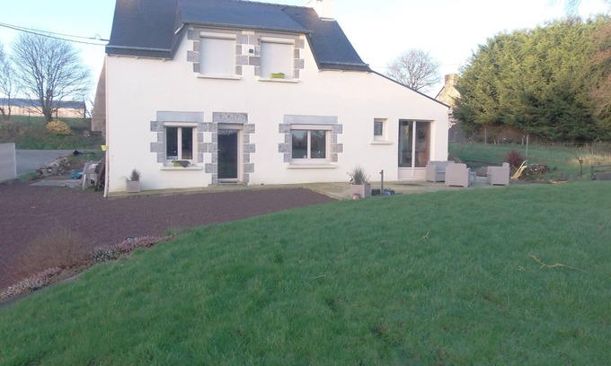 Ploeuc-l'Hermitage House | Comfortable house in a very quiet hamlet