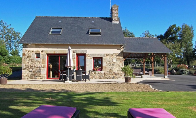 Beslon Cottage | Comfortable house in Normandy, pets allowed