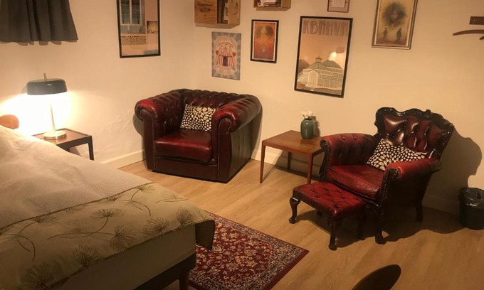 Copenhagen House | Comfortable Large Room King S bed near CPH centre