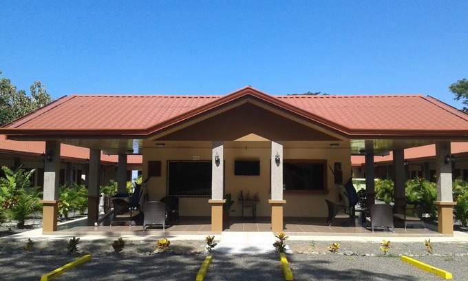 Tarcoles Hotel | Comfortable Room with 2 beds and A/C in Jacó bech, Costa Rica