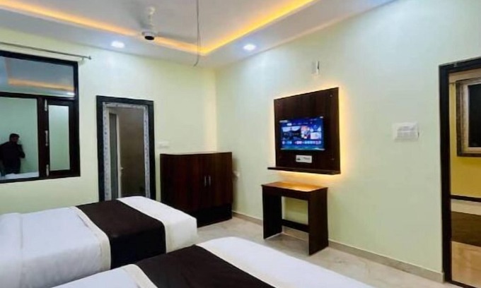 Kalyanpur Apartment | Comfortable Stay in Kanpur