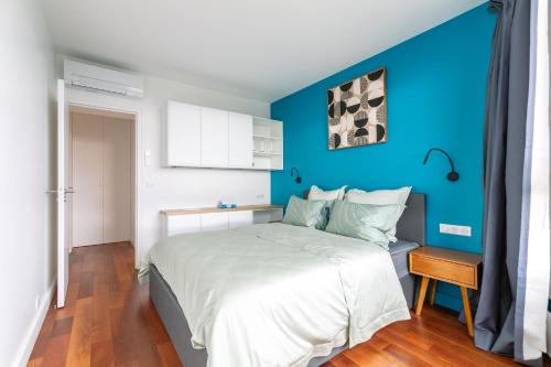 Puteaux House | Comfortion Norma - Suite de luxe avec vue sur la Tour Eiffel