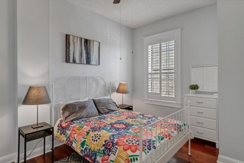 Springfield Apartment | Comfy 2 BR apt with bunk beds - very pet friendly